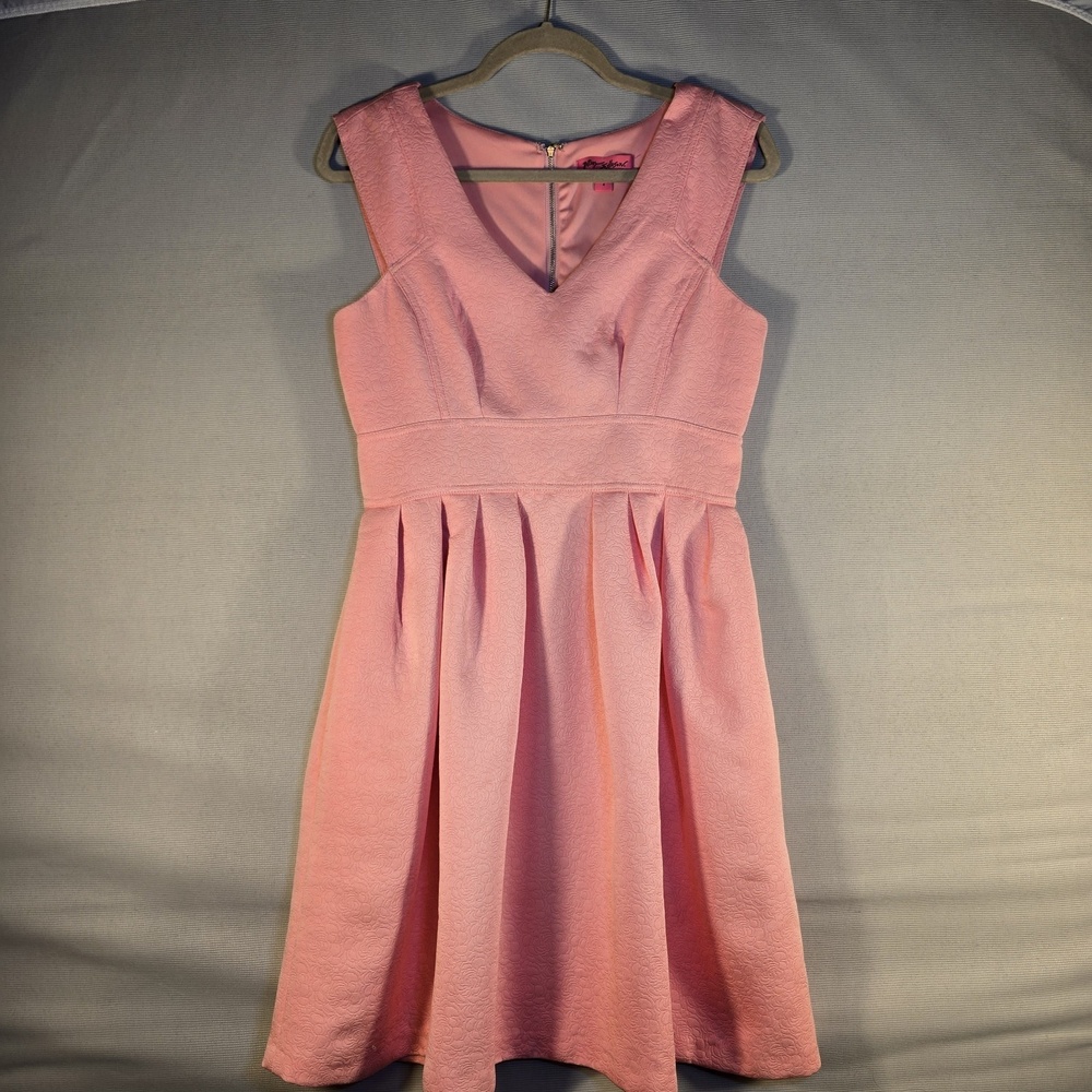 Betsey Johnson‎ Jacquard Pink Floral V-neck Sleeveless Fit & Flare Dress Size 2
